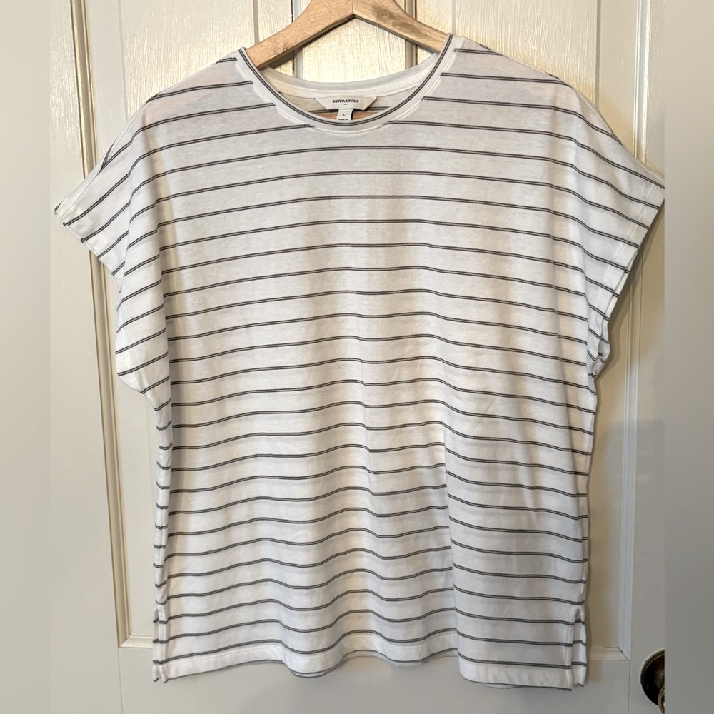 Banana Republic Women's Striped White and Gray Top